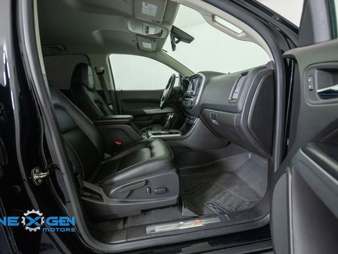 Used 2022 Chevrolet Colorado ZR2 w/ ZR2 Midnight Special Edition AWD/4WD image 43