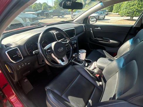 Used 2020 Kia Sportage EX AWD/4WD image 4