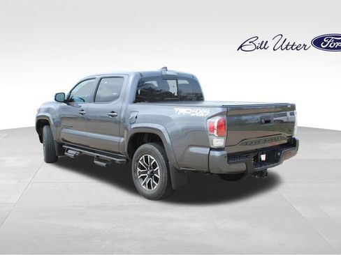 Used 2021 Toyota Tacoma TRD Sport w/ Technology Package image 7