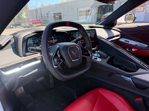 Used 2023 Chevrolet Corvette Stingray Coupe w/ Z51 Performance Package image 33