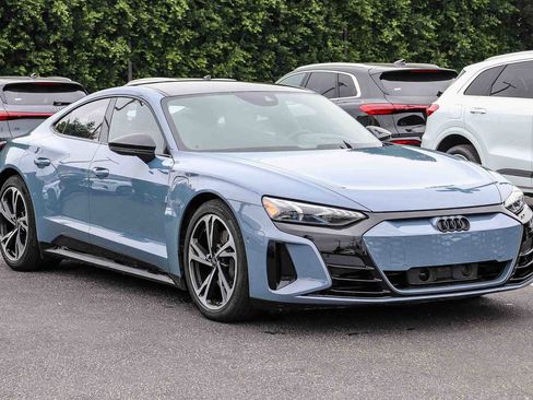 Used 2023 Audi e-tron GT Prestige AWD/4WD image 5