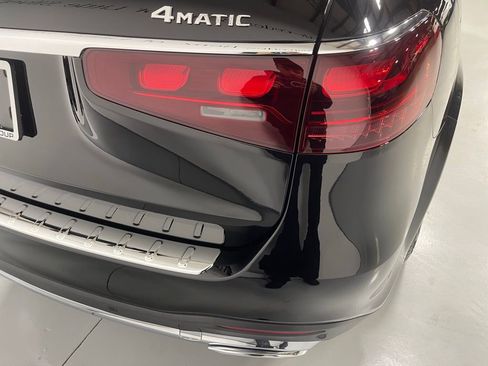 Used 2026 Mercedes-Benz GLS 450 4MATIC image 14