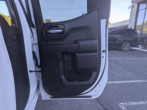 Used 2021 Chevrolet Silverado 1500 Custom image 33