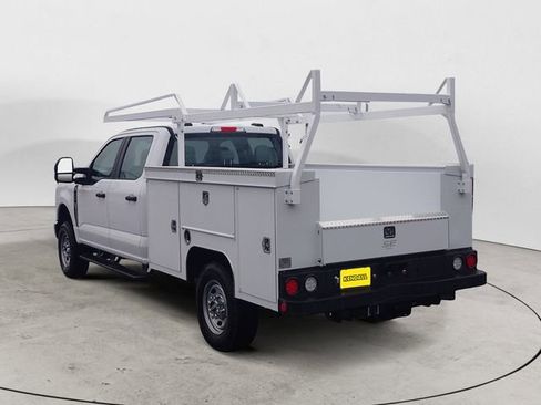 New 2026 Ford F250 XL w/ XL Chrome Package AWD/4WD image 3