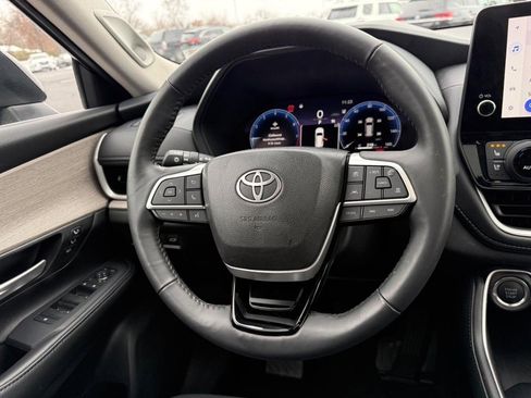 Certified 2025 Toyota Grand Highlander AWD image 17