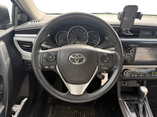 Used 2015 Toyota Corolla LE FWD image 9