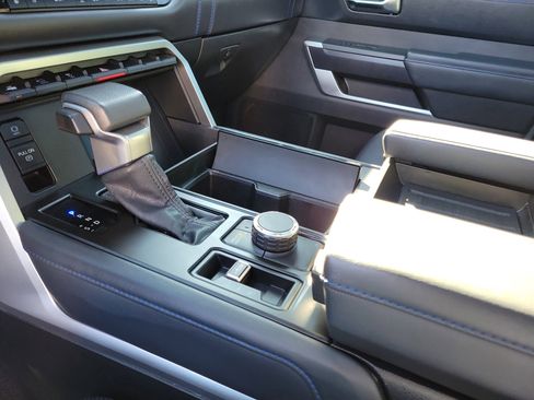 Used 2022 Toyota Tundra Platinum image 29