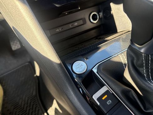 New 2026 Volkswagen Taos SEL AWD/4WD image 31