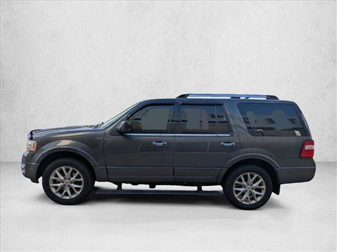 Used 2017 Ford Expedition Limited w/ Equipment Group 301A AWD/4WD image 8