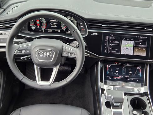 Certified 2025 Audi Q7 2.0T Premium Plus w/ Convenience Plus Package AWD/4WD image 35
