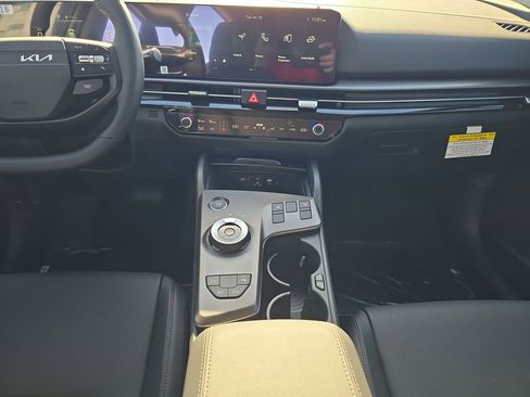 New 2026 Kia Sportage EX image 15