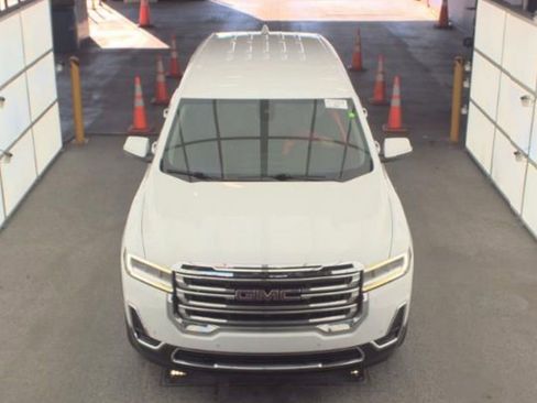 Used 2022 GMC Acadia SLE image 2
