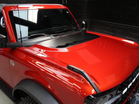 Used 2023 Ford Bronco Wildtrak AWD/4WD image 19
