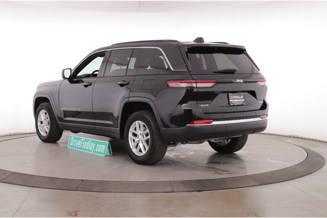 Used 2025 Jeep Grand Cherokee Laredo X AWD/4WD image 8