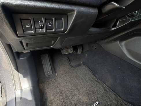 Certified 2025 Subaru Outback Premium AWD/4WD image 16