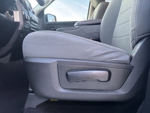 Used 2017 RAM 1500 Express w/ Express Value Package image 19