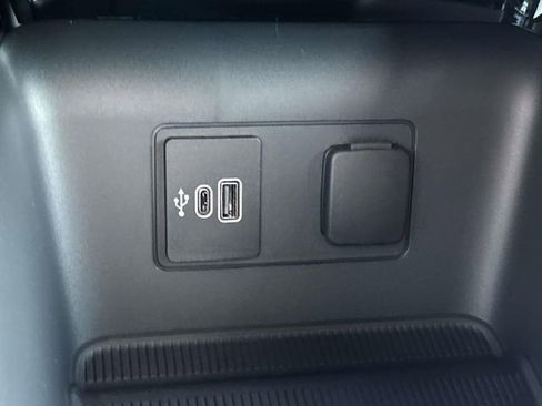 New 2026 Ford Explorer Platinum image 32