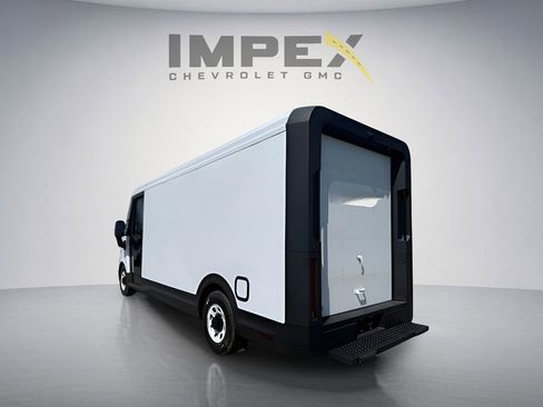 Used 2024 Chevrolet Brightdrop 600 w/ Battery Pack, Max Range AWD/4WD image 2