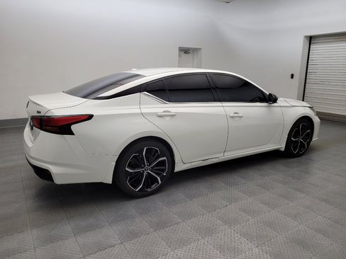 Used 2024 Nissan Altima 2.5 SR w/ SR Premium Package FWD image 10