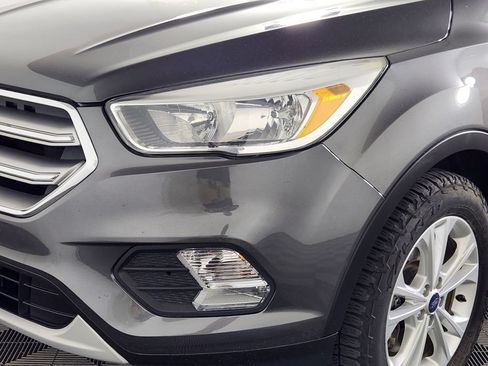 Used 2017 Ford Escape SE AWD/4WD image 8