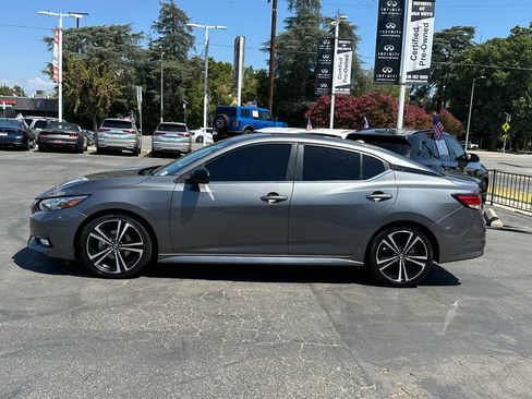 Used 2020 Nissan Sentra SR w/ Electronics Package FWD image 3