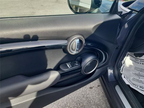 Used 2015 MINI Cooper S image 16