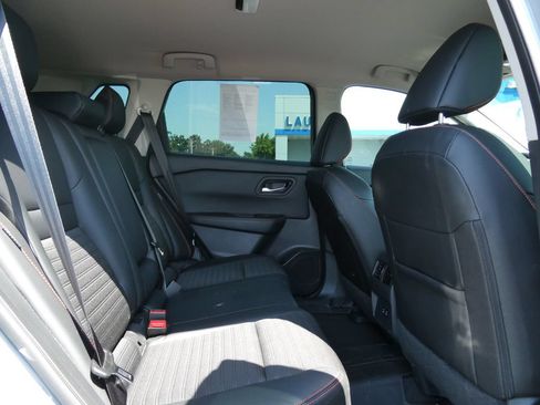 Used 2025 Nissan Rogue SV w/ Rock Creek Premium Package AWD/4WD image 15