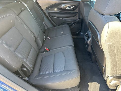 Used 2024 GMC Terrain SLE image 15