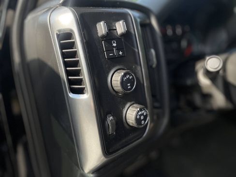 Used 2017 Chevrolet Silverado 2500 LT w/ LT Convenience Package AWD/4WD image 11