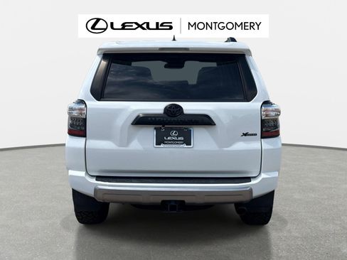 Used 2023 Toyota 4Runner TRD Off-Road Premium w/ Moonroof Package AWD/4WD image 4