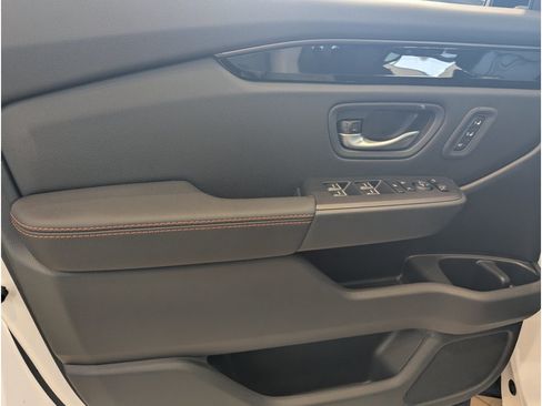 New 2026 Honda Pilot TrailSport image 15