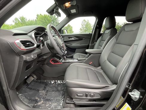 Used 2023 Chevrolet TrailBlazer RS AWD/4WD image 10