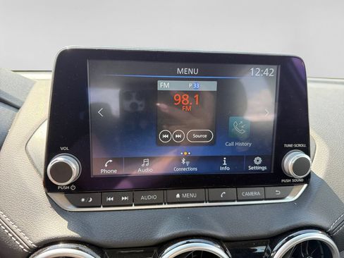 Used 2025 Nissan Sentra SV FWD image 24