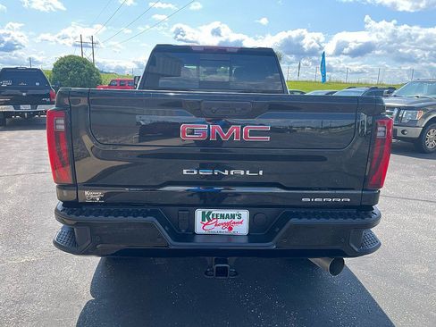Used 2025 GMC Sierra 2500 Denali AWD/4WD image 25