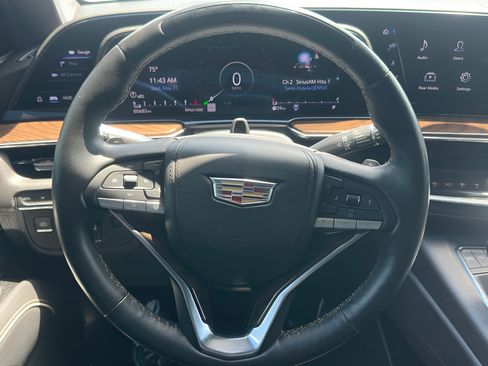 Used 2023 Cadillac Escalade ESV Sport Platinum w/ LPO, ONYX Package AWD/4WD image 39