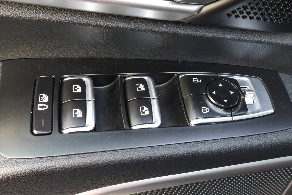 Used 2025 Kia Telluride S AWD/4WD image 14