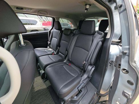 Used 2025 Honda Odyssey EX-L image 11