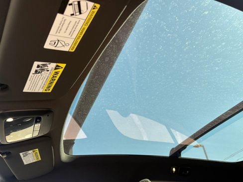 New 2026 Volvo EX30 Cross Country Ultra w/ Protection Package Premier image 19