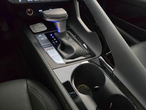 New 2026 Hyundai Elantra Limited FWD image 29