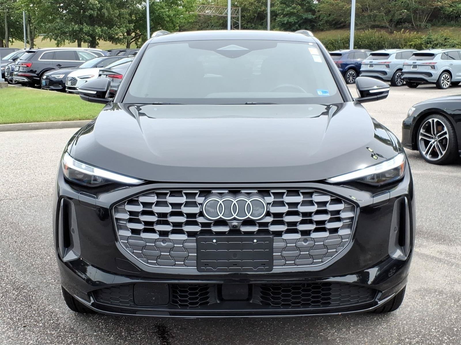 Used 2025 Audi Q5 Premium Plus AWD/4WD image 2