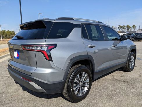 Used 2025 Chevrolet Equinox LT w/ Convenience Package II image 21