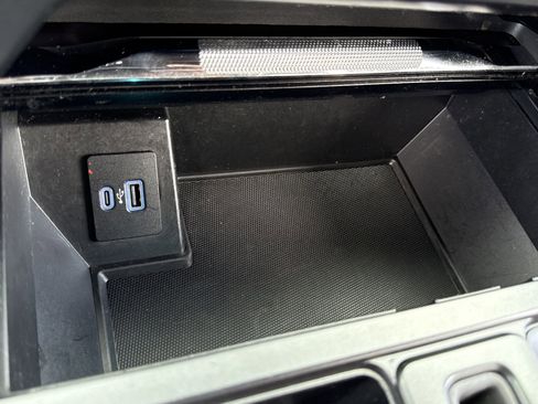 Used 2021 Ford F150 Lariat AWD/4WD image 8