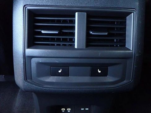 Used 2022 Volkswagen Atlas Cross Sport SEL Premium R-Line image 11