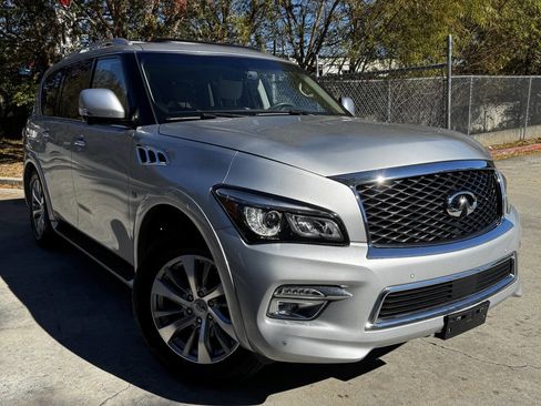 Used 2017 INFINITI QX80 Limited w/ All Season Package image 3