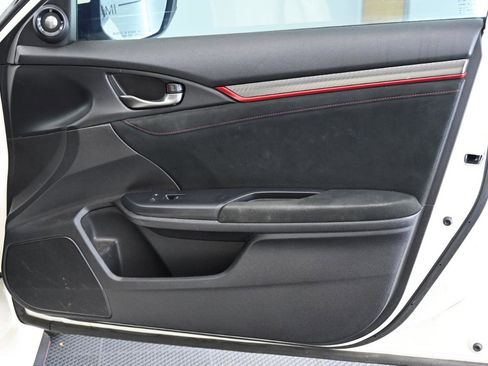 Used 2018 Honda Civic Type R image 21