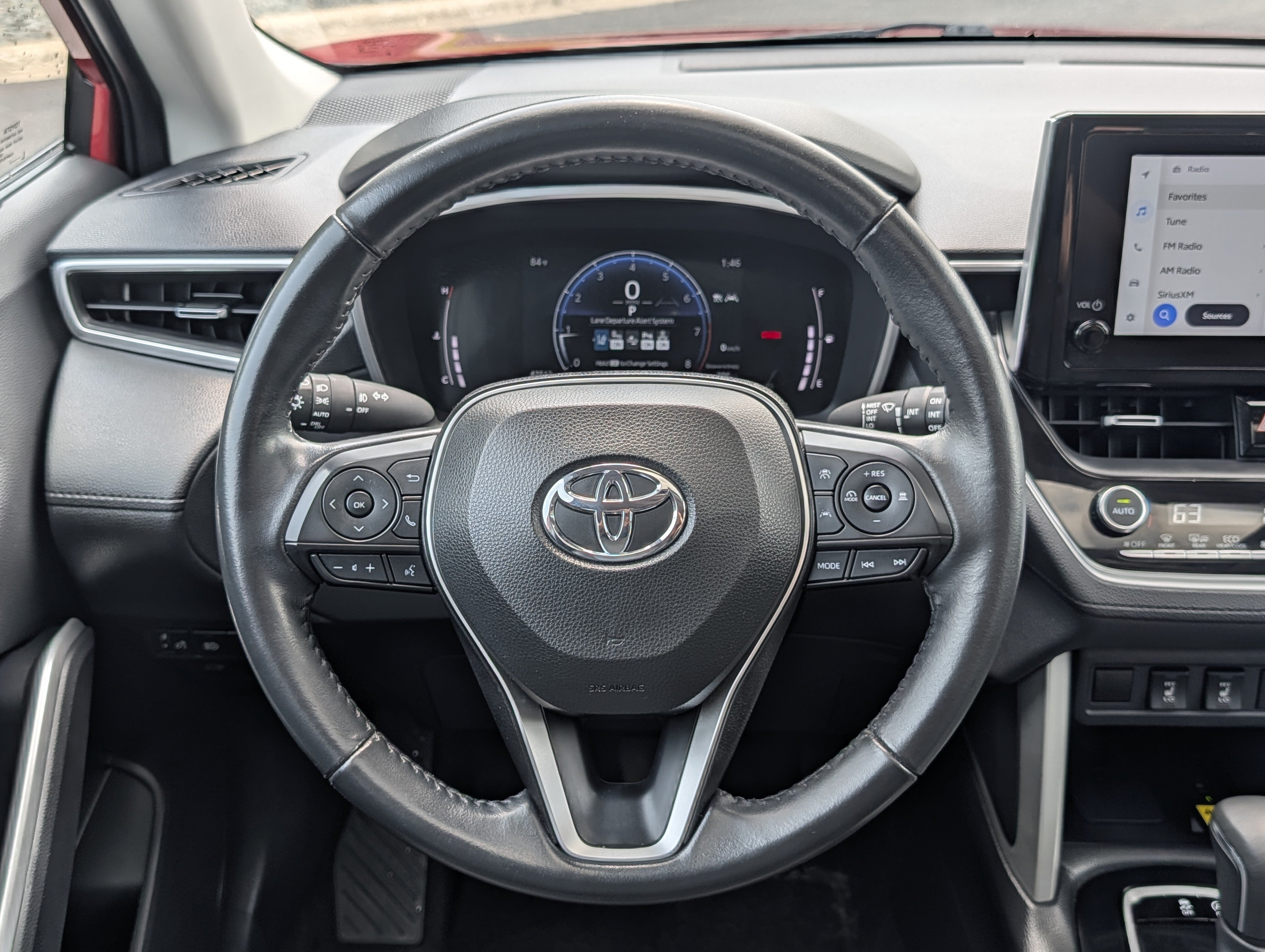 Used 2023 Toyota Corolla Cross XLE w/ Convenience Package AWD/4WD image 20