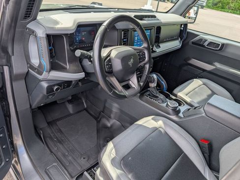 Used 2023 Ford Bronco Black Diamond AWD/4WD image 10