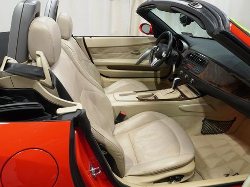 Used 2008 BMW Z4 3.0i image 11