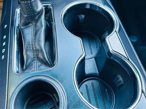 Used 2017 Ford Explorer XLT w/ Equipment Group 202A image 32