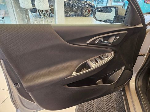Used 2022 Chevrolet Malibu RS FWD image 13